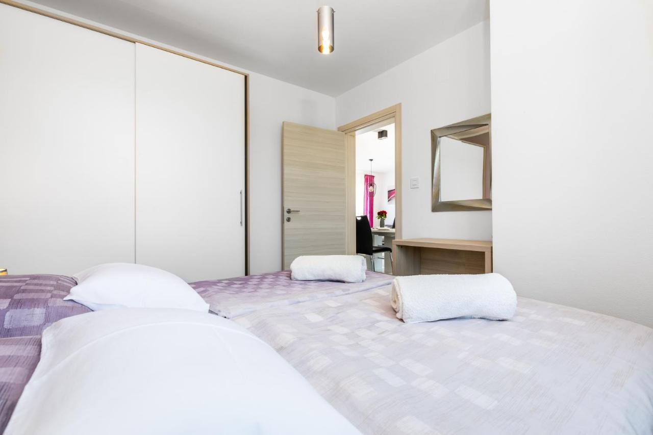 Apartman Bura 푸나트 외부 사진