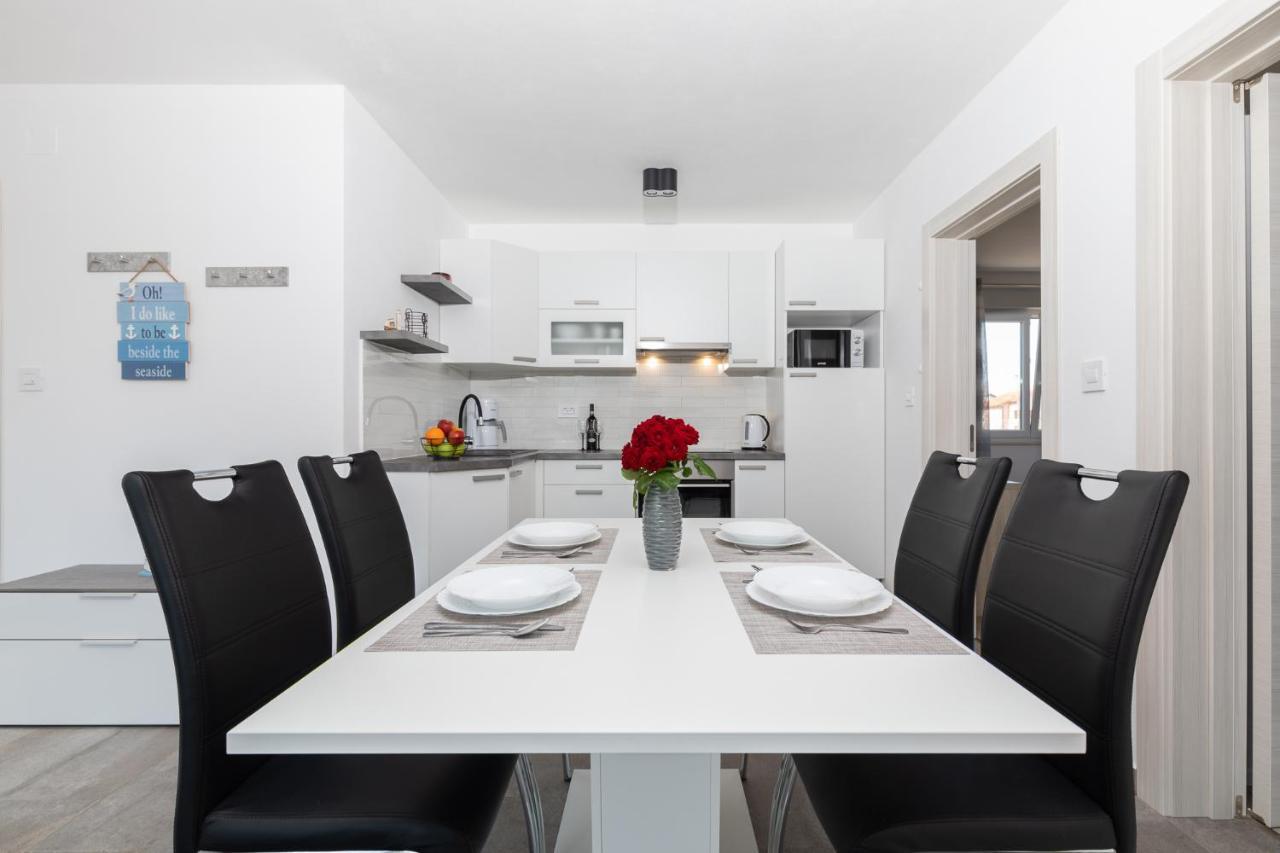 Apartman Bura 푸나트 외부 사진